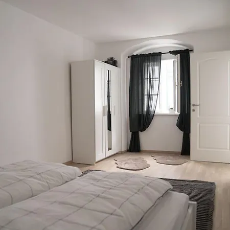 Modernes Mit City-flair In Bestlage Apartment *